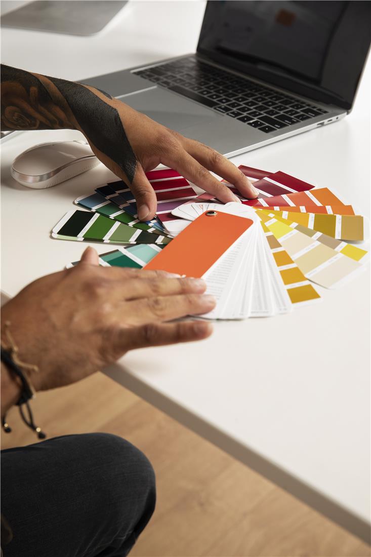 Barvni vzorci in Pantone lestvica