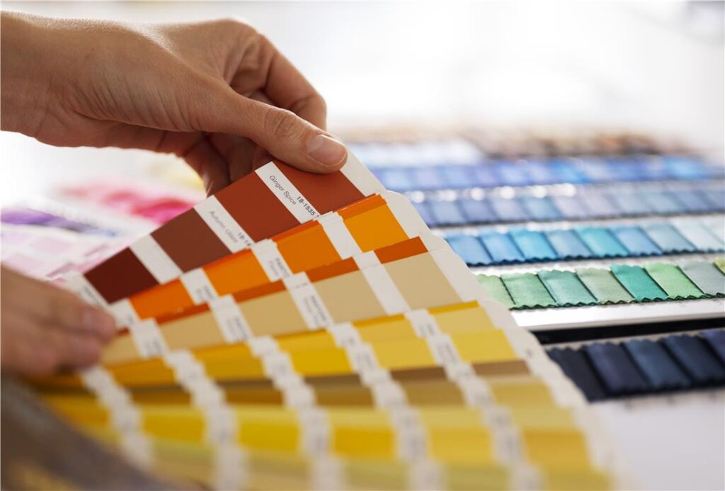 Barvni vzorci in Pantone lestvica