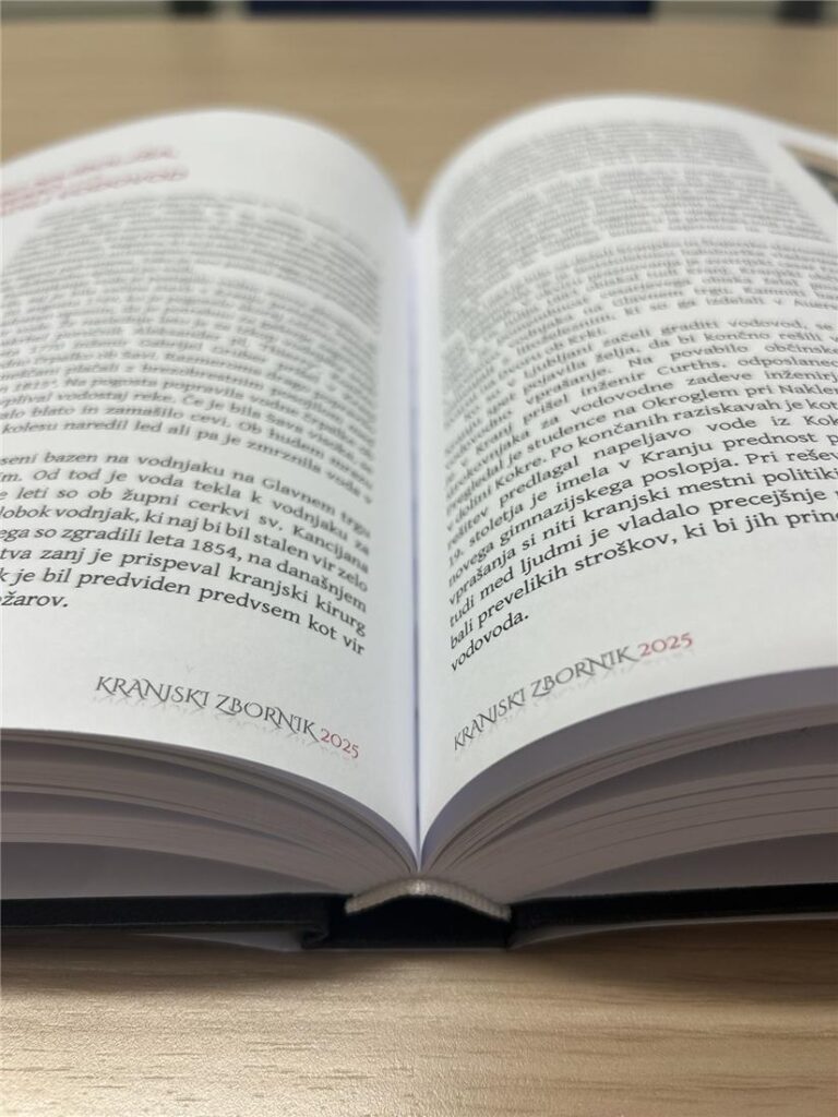Printed materials produced with digital inkjet printing