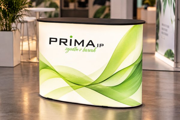 Osvetljen promocijski pult Prima IP